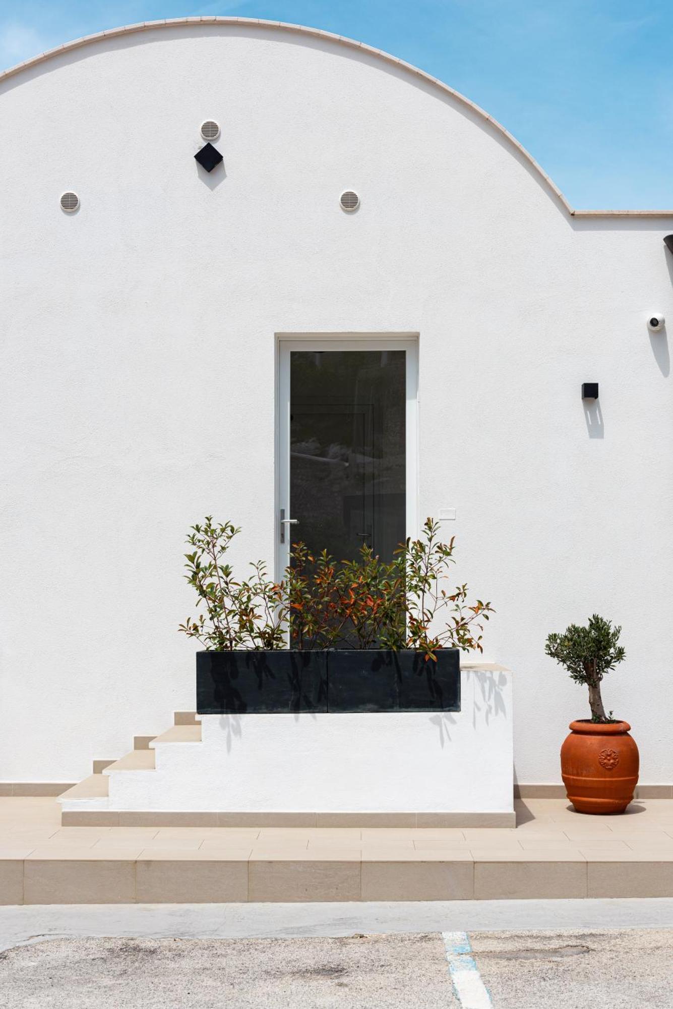 Marina Bay Beach Suites Peschici Exterior photo